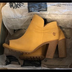 Timberland Women’s Glancy Peeptoe Booties